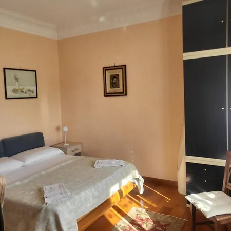 فندق مبيت وإفطار Maison Manni' 4*
