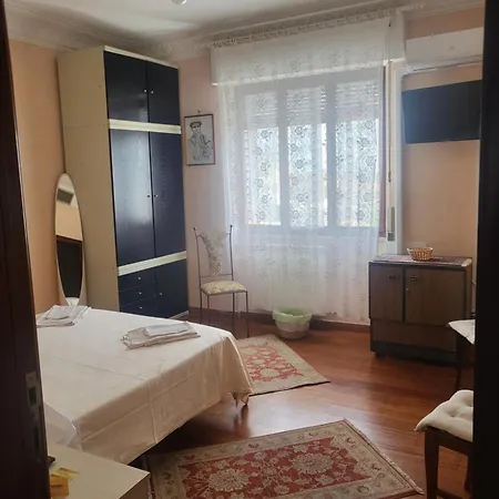 Oda ve Kahvaltı Maison Manni' Soverato Marina