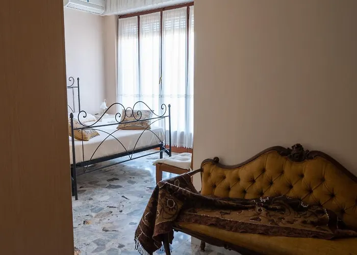 Maison Manni' Alojamento de Acomodação e Pequeno-almoço Soverato Marina