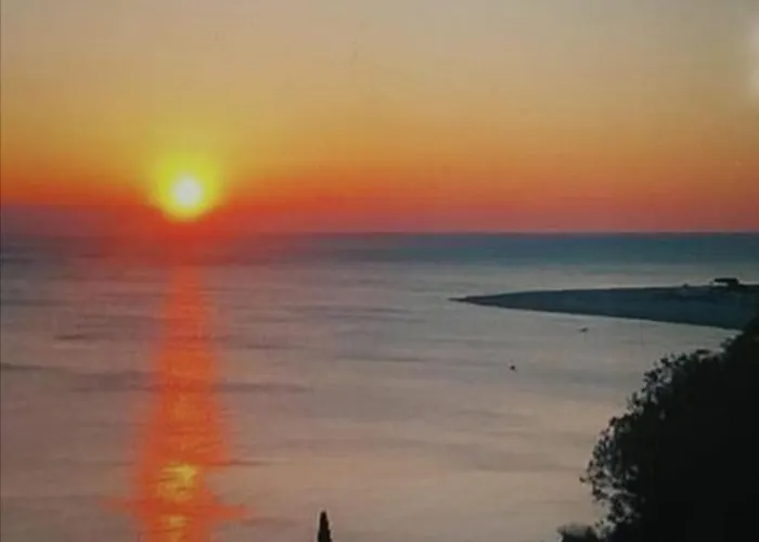 Maison Manni' Alojamento de Acomodação e Pequeno-almoço Soverato Marina