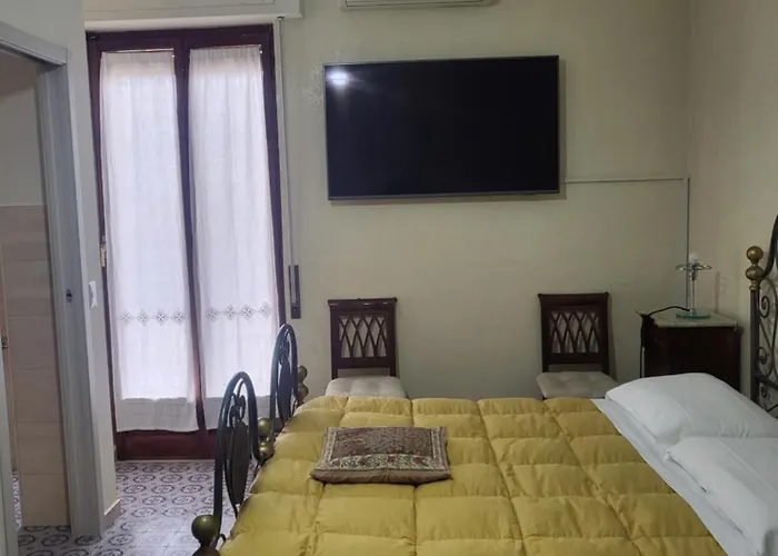 Nocleg ze śniadaniem Maison Manni' 4*