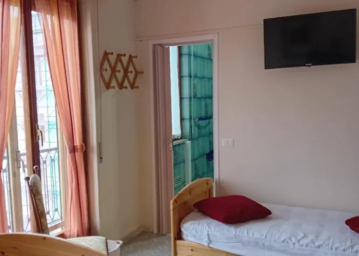 Maison Manni' Alojamento de Acomodação e Pequeno-almoço Soverato Marina