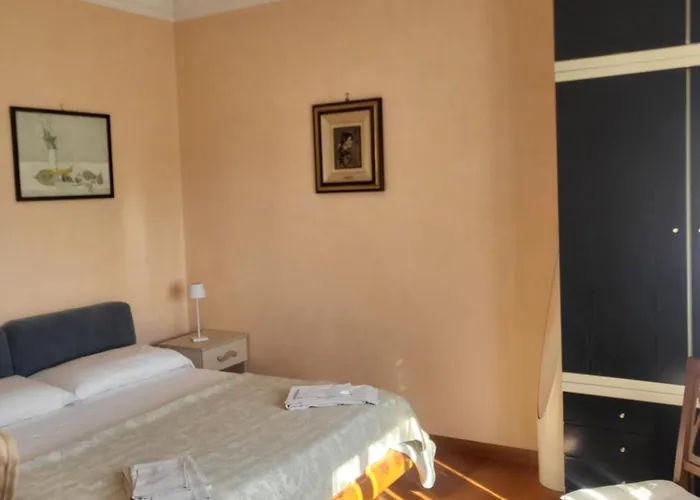 Nocleg ze śniadaniem Maison Manni' 4*